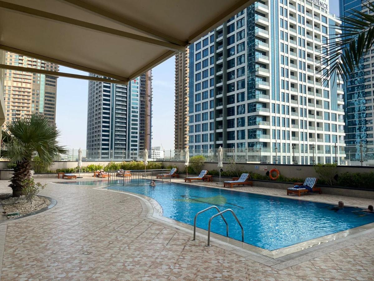 One Bedroom Apartment With Pool & Gym Near Marina Dubai Eksteriør billede