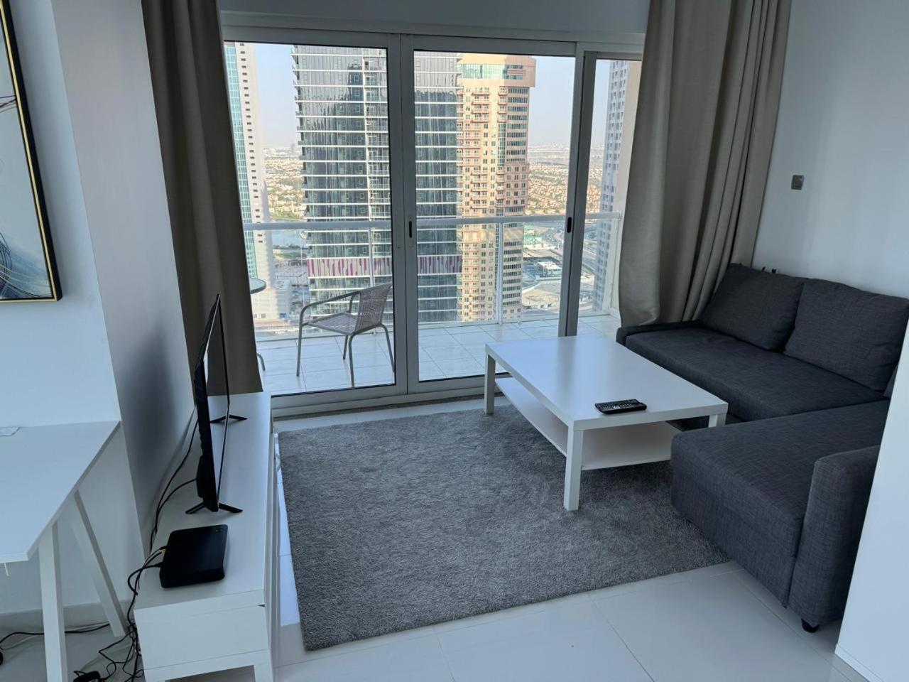 One Bedroom Apartment With Pool & Gym Near Marina Dubai Eksteriør billede